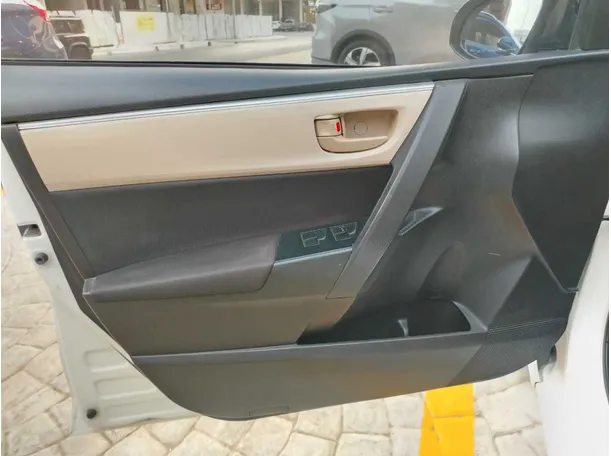 Car image 38