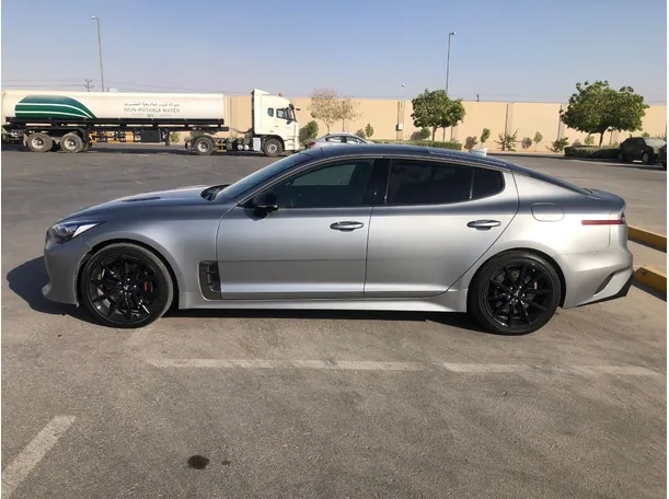 Car image 8