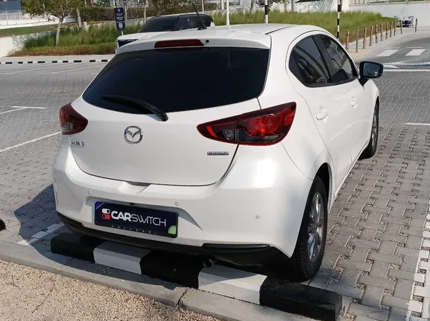 Car image 5