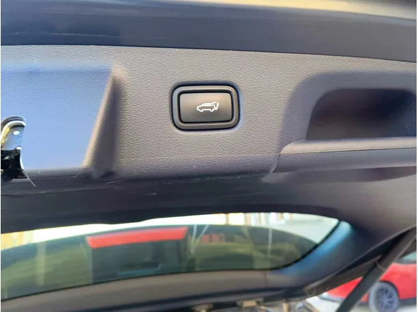 Car image 41