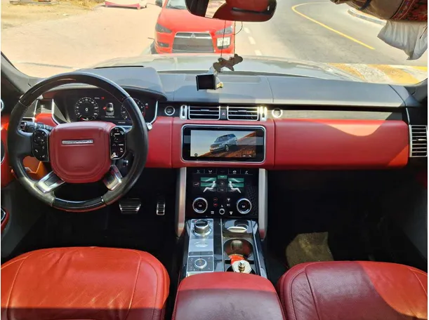 Car image 15