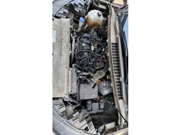 Car image 27
