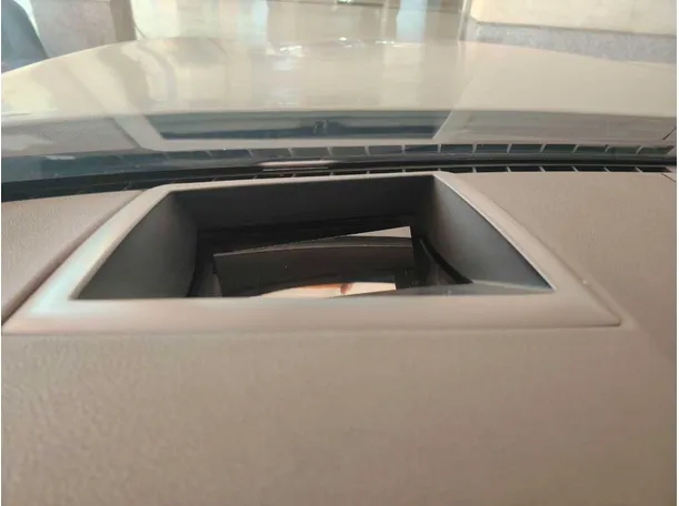 Car image 40