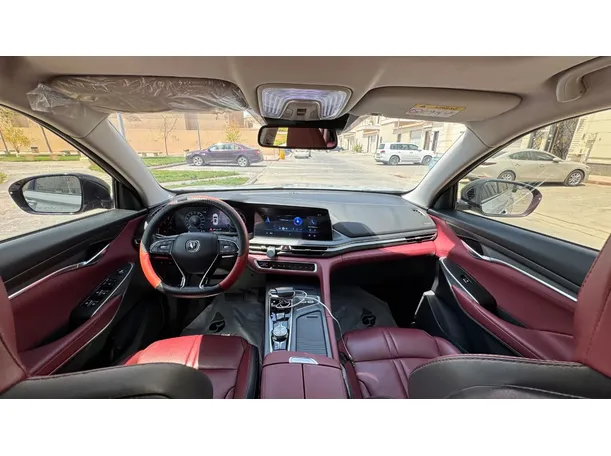 Car image 14