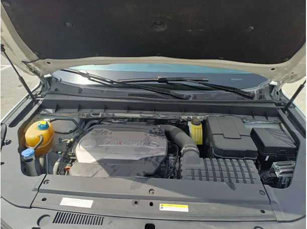 Car image 28