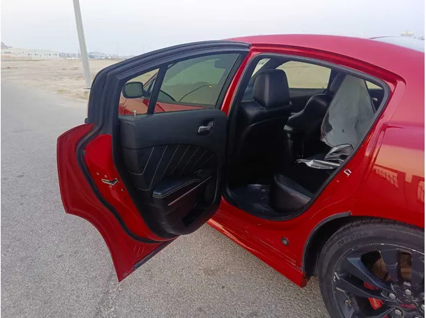 Car image 18