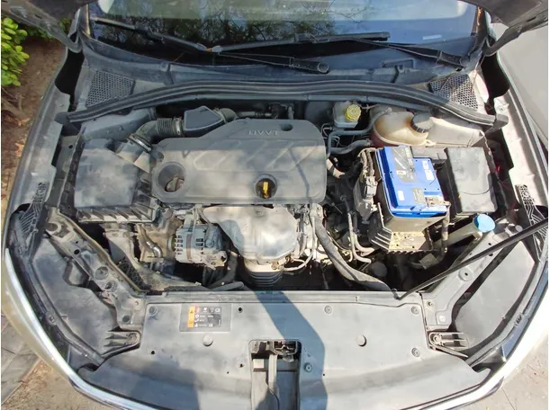 Car image 20