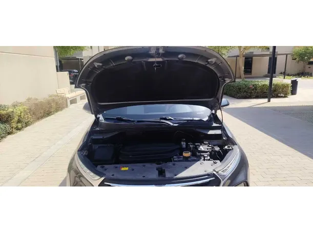 Car image 26