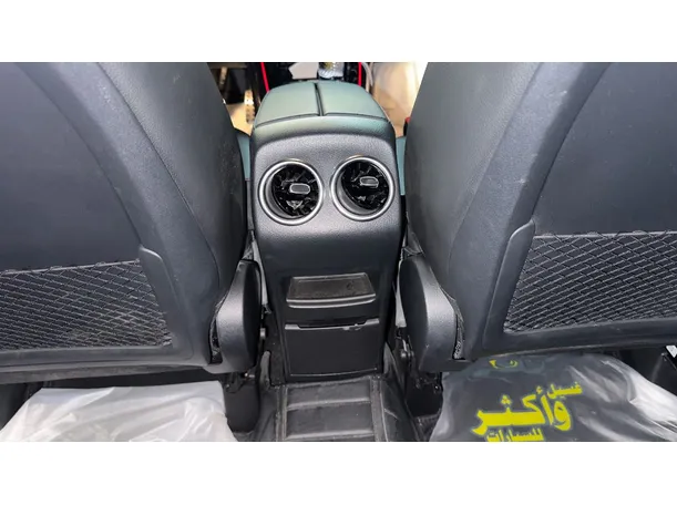 Car image 24