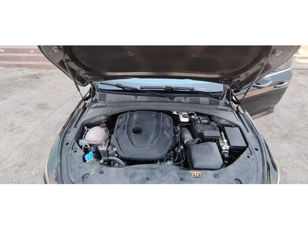 Car image 32