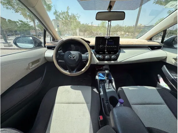 Car image 16