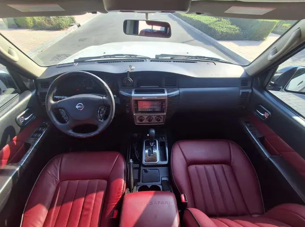 Car image 14
