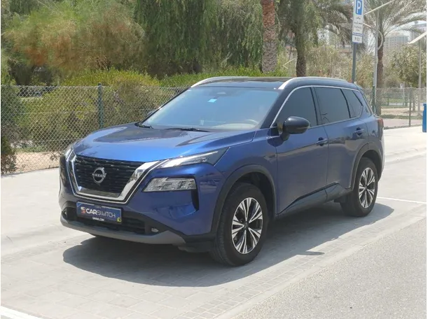 2025 نيسان اكس تريل في دبي