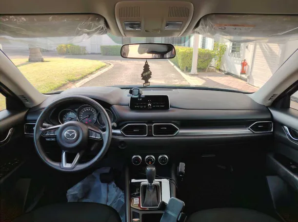 Car image 17
