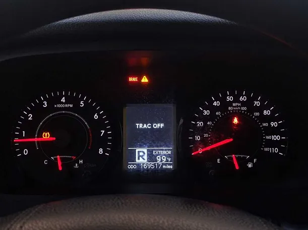 Car image 20