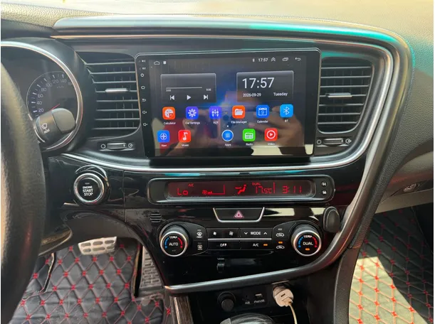 Car image 16