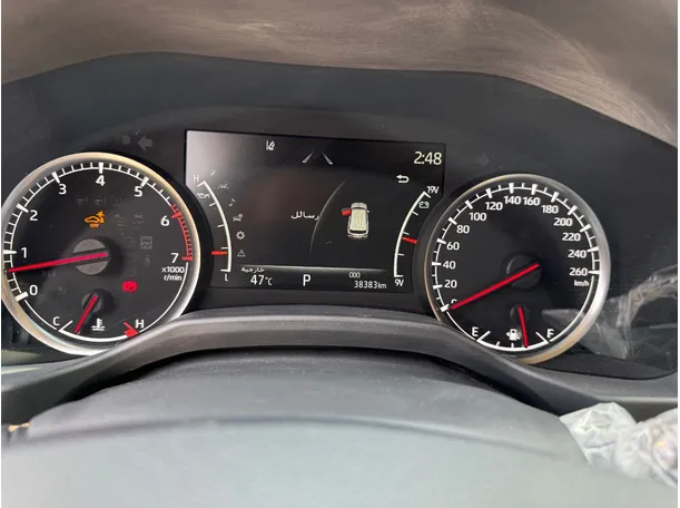 Car image 20
