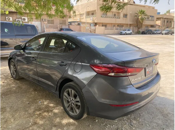 Car image 7