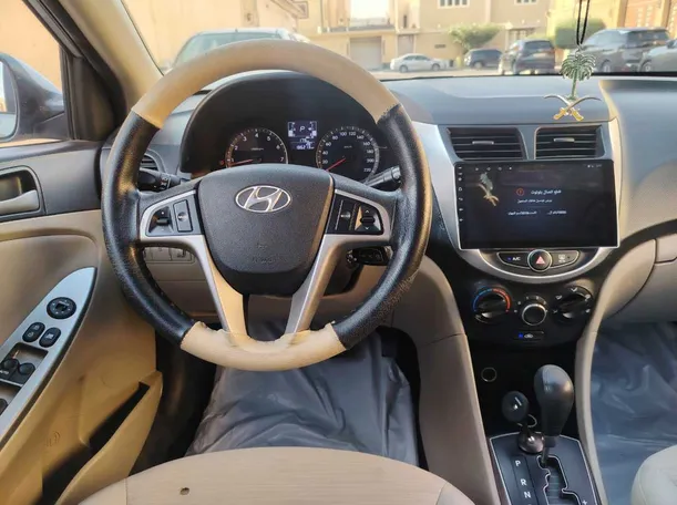 Car image 21