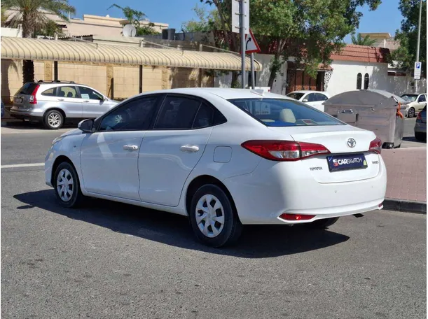 Car image 7