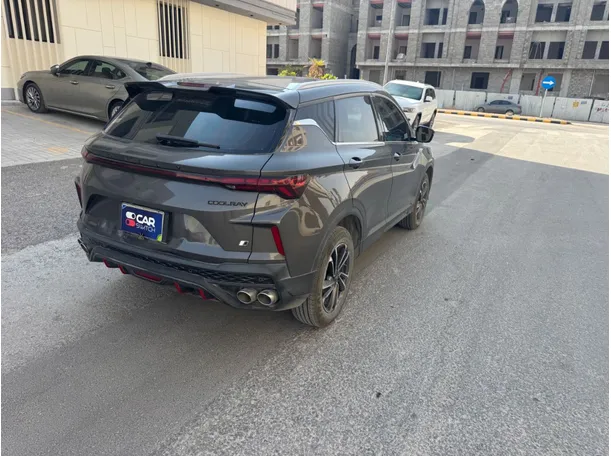 Car image 5