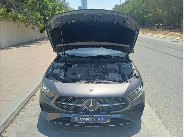 Car image 24