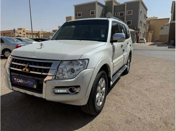 2018 Mitsubishi Pajero in KSA