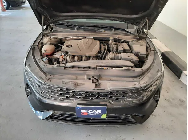 Car image 19