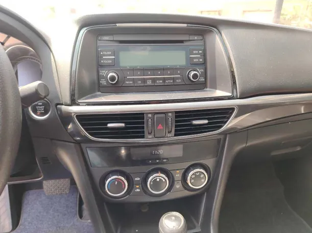 Car image 24