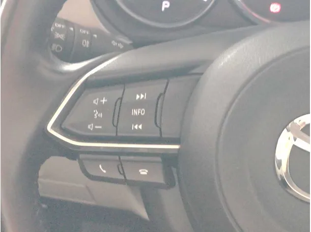 Car image 26
