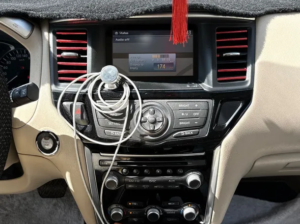 Car image 20