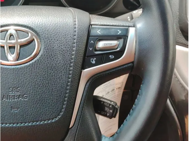 Car image 33