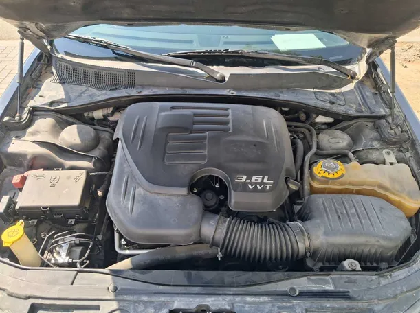 Car image 11