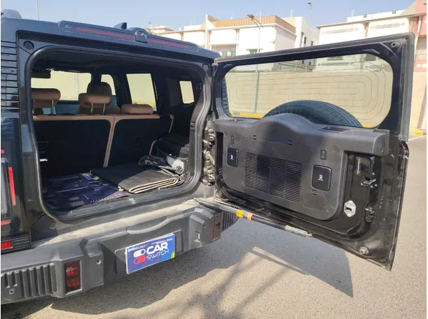 Car image 24