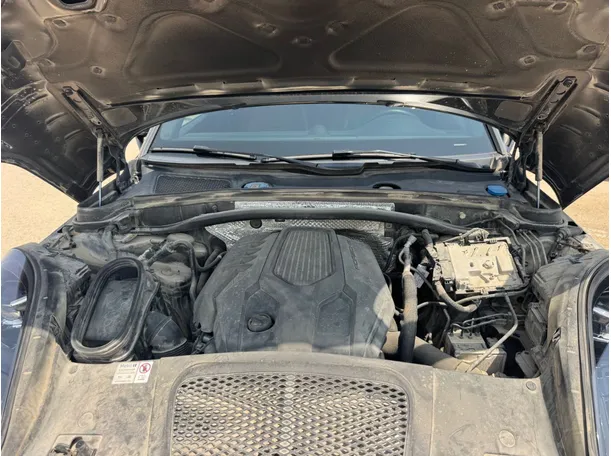 Car image 23