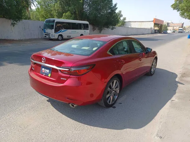 Car image 5