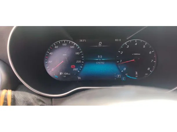 Car image 17