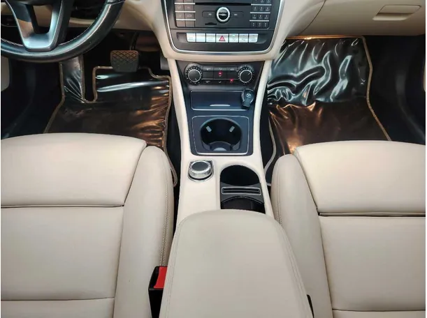 Car image 36