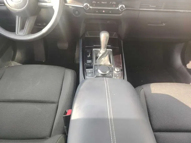 Car image 24