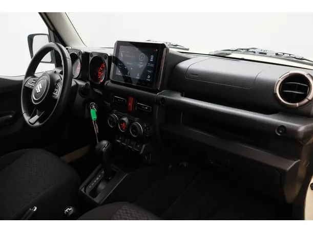 Car image 10
