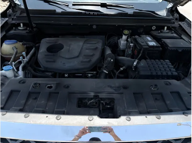 Car image 27