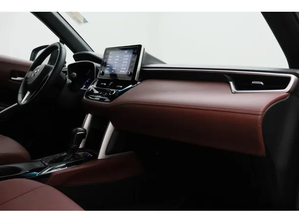 Car image 10