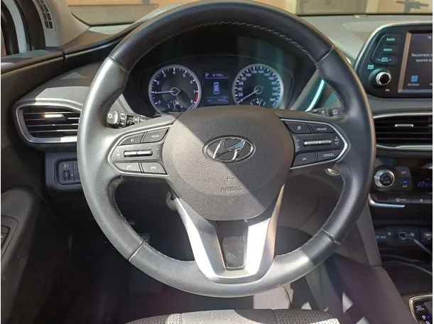 Car image 19