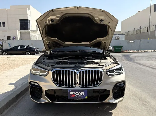 Car image 28