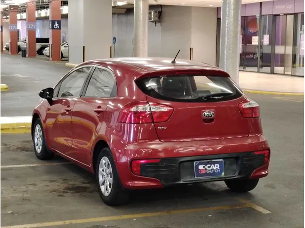 Car image 7