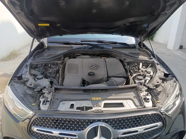 Car image 26