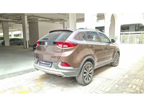 Car image 5
