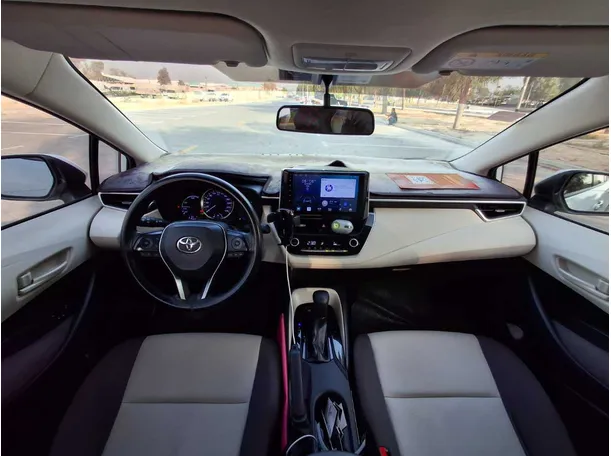 Car image 17