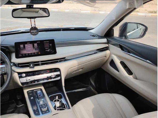 Car image 21