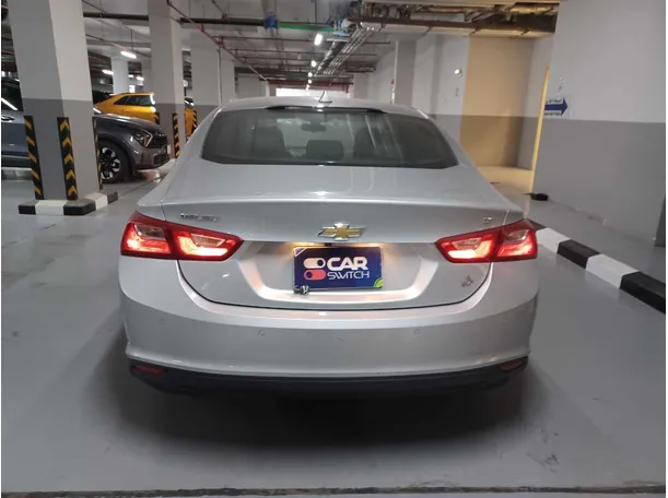 Car image 6